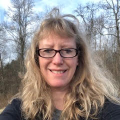 Kris Klueg Heeter headshot